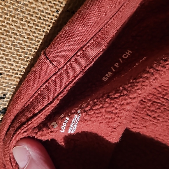 Under Armour Womens Size Small Pullover Hooded Sweatshirt - Picture 4 of 4